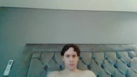 WillyTripleXxx online show from 24, 5, 2026