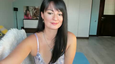 iracherrynow online show from 26, 10, 2025