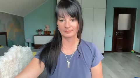 iracherrynow online show from 10, 6, 2026