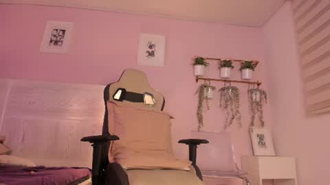 Snapshot of irana_dh chatting on 17, 7, 2026 irana_dh online show from 17, 7, 2026