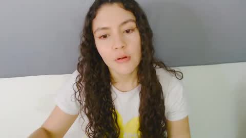 Snapshot of iris_caprice chatting on 25, 5, 2026 Instagram iris caprice online show from 25, 5, 2026