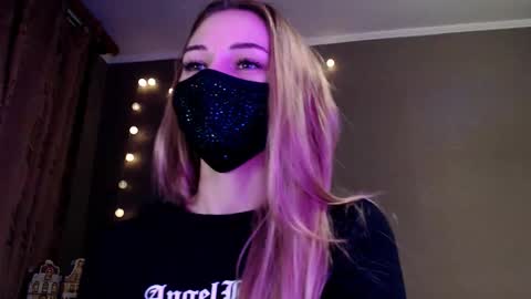 Lily online show from 12, 1, 2026