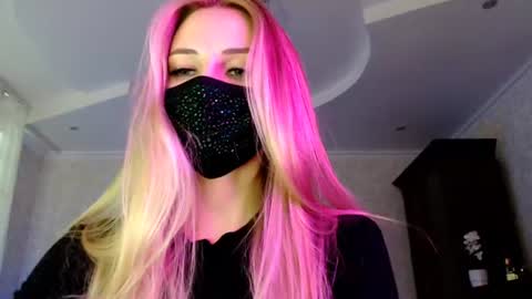 Lily online show from 21, 7, 2026