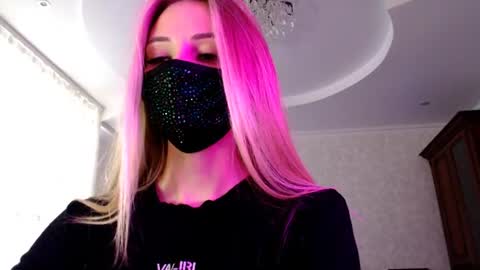 Lily online show from 28, 7, 2026
