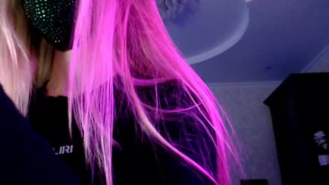Lily online show from 28, 7, 2026
