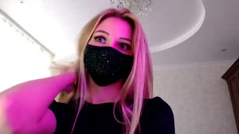 Lily online show from 3, 8, 2026