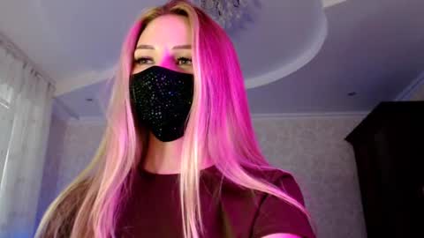 Lily online show from 4, 8, 2026