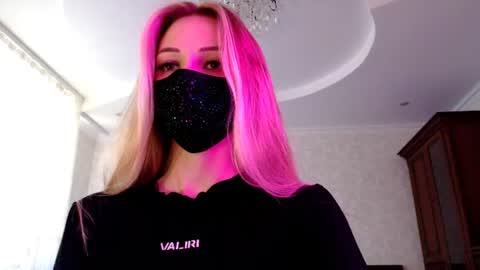 Lily online show from 5, 8, 2026