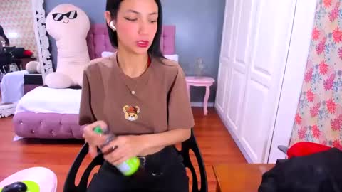 Snapshot of iris_stone_ chatting on 22, 2, 2025 Iris online show from 22, 2, 2025