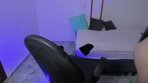 Iris online show from 6, 3, 2025