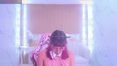 Snapshot of iris_vlahos_s chatting on 6, 11, 2025 Iris online show from 6, 11, 2025