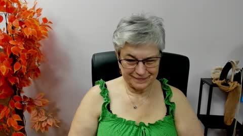 I R I S online show from 17, 10, 2025