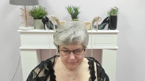 I R I S online show from 17, 2, 2026