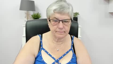 I R I S online show from 11, 6, 2026