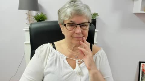 I R I S online show from 18, 6, 2026