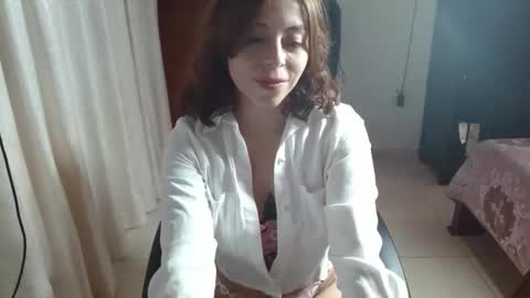 irisarellano_ online show from 9, 5, 2026