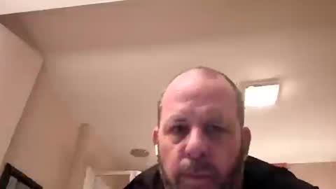 irishanimal61178 online show from 26, 6, 2026