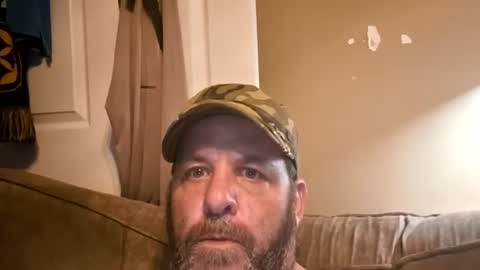 irishanimal61178 online show from 17, 7, 2026