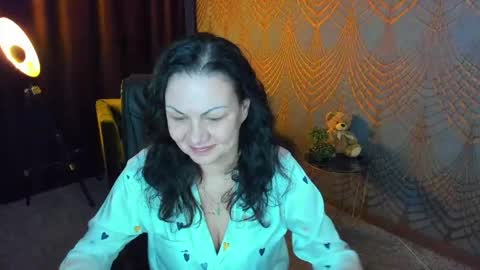 Snapshot of irissmoon1 chatting on 16, 4, 2026 Iris online show from 16, 4, 2026