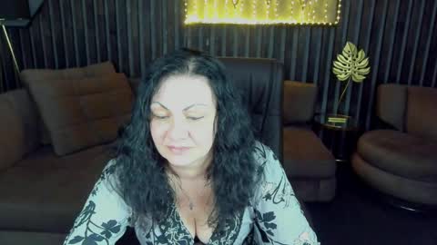 Snapshot of irissmoon1 chatting on 17, 4, 2026 Iris online show from 17, 4, 2026
