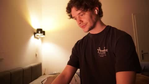 Sam online show from 21, 11, 2025