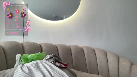 Isabella online show from 6, 5, 2026