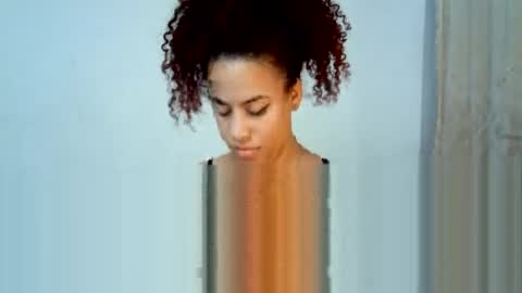 Snapshot of isa_bellaxx23 chatting on 10, 7, 2026 isa_bellaxx23 online show from 10, 7, 2026