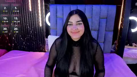 Isa Gonzalez  online show from 25, 6, 2026