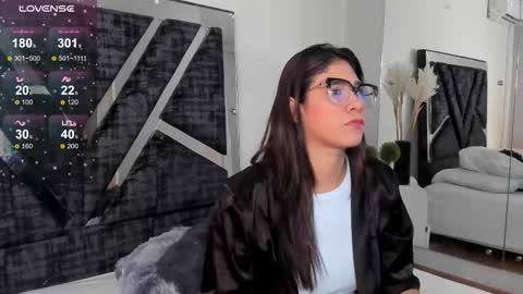 Snapshot of isa_jonness_ chatting on 31, 3, 2026 oIssaJonneso online show from 31, 3, 2026