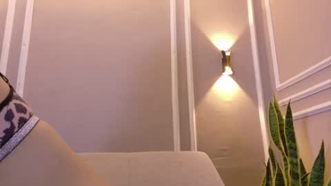 Isabella online show from 25, 6, 2026