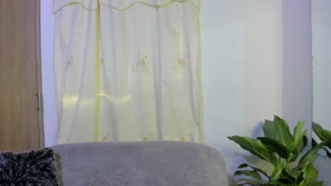 Isabella online show from 5, 8, 2026