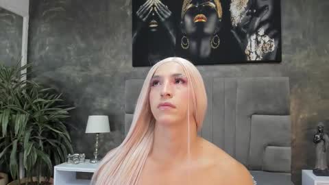 Isa Lancaster online show from 9, 11, 2025