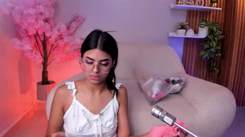    online show from 30, 11, 2025