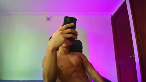 Snapshot of isaac__efx chatting on 21, 9, 2025 isaac online show from 21, 9, 2025