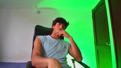 Snapshot of isaac__efx chatting on 29, 9, 2025 isaac online show from 29, 9, 2025