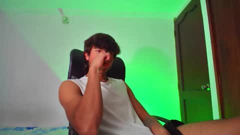 Snapshot of isaac__efx chatting on 22, 10, 2025 isaac online show from 22, 10, 2025