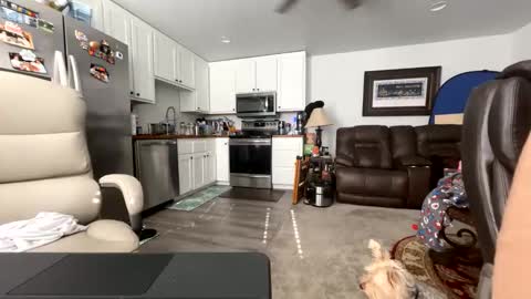 isaac_akamu online show from 5, 1, 2026