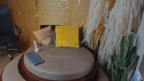 isaac_grimm online show from 27, 11, 2025