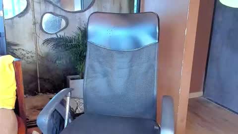 isaac_grimm online show from 17, 1, 2026