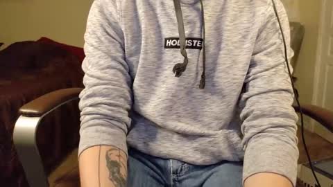 isaac online show from 26, 10, 2025