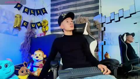 Snapshot of isaac_tan chatting on 22, 6, 2026 Isaac tan online show from 22, 6, 2026