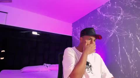 IsaacBlack  online show from 11, 9, 2025