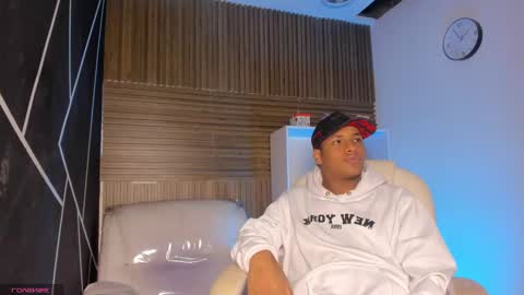 IsaacBlack  online show from 22, 9, 2025