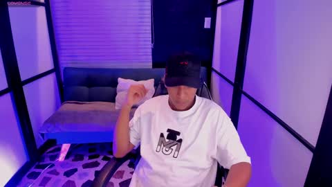 IsaacBlack  online show from 7, 10, 2025