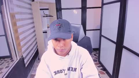 IsaacBlack  online show from 14, 10, 2025