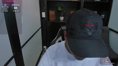 IsaacBlack  online show from 19, 10, 2025