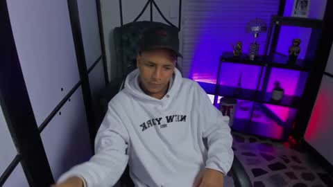 IsaacBlack  online show from 22, 10, 2025