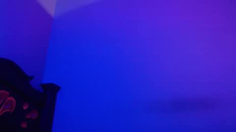 Snapshot of isaaclatino chatting on 25, 1, 2025 isaac online show from 25, 1, 2025