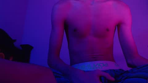 Snapshot of isaaclatino chatting on 27, 1, 2025 isaac online show from 27, 1, 2025