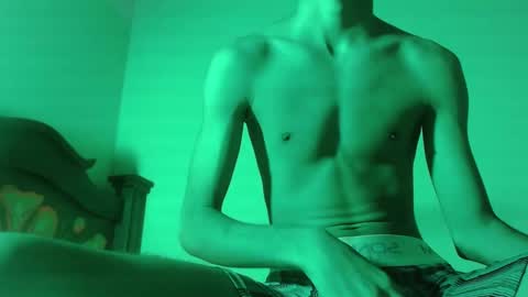 Snapshot of isaaclatino chatting on 2, 2, 2025 isaac online show from 2, 2, 2025